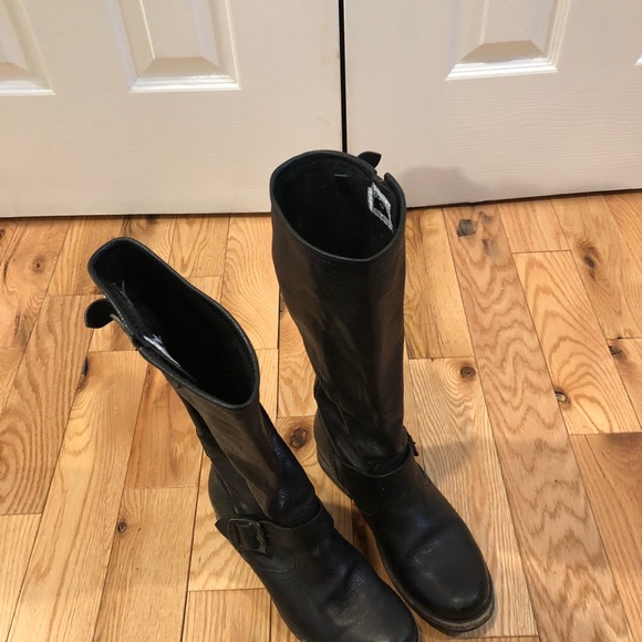 Boots - Picture 4 of 5